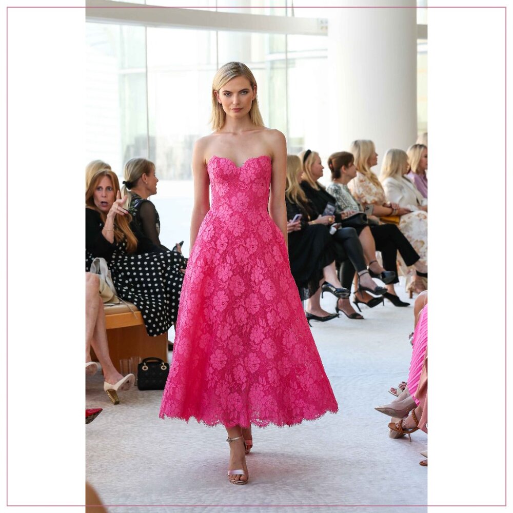 $5990 Monique Lhuillier Full Skirted Sweetheart Lace Cocktail Runway Dress